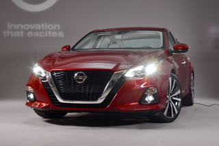 Illustration for article titled So Nissan launched the new Altima if anybody cares...